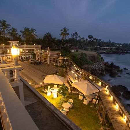 State Beach Resort And Spa Каннур Экстерьер фото