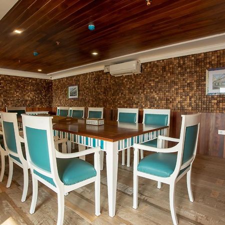 State Beach Resort And Spa Каннур Экстерьер фото