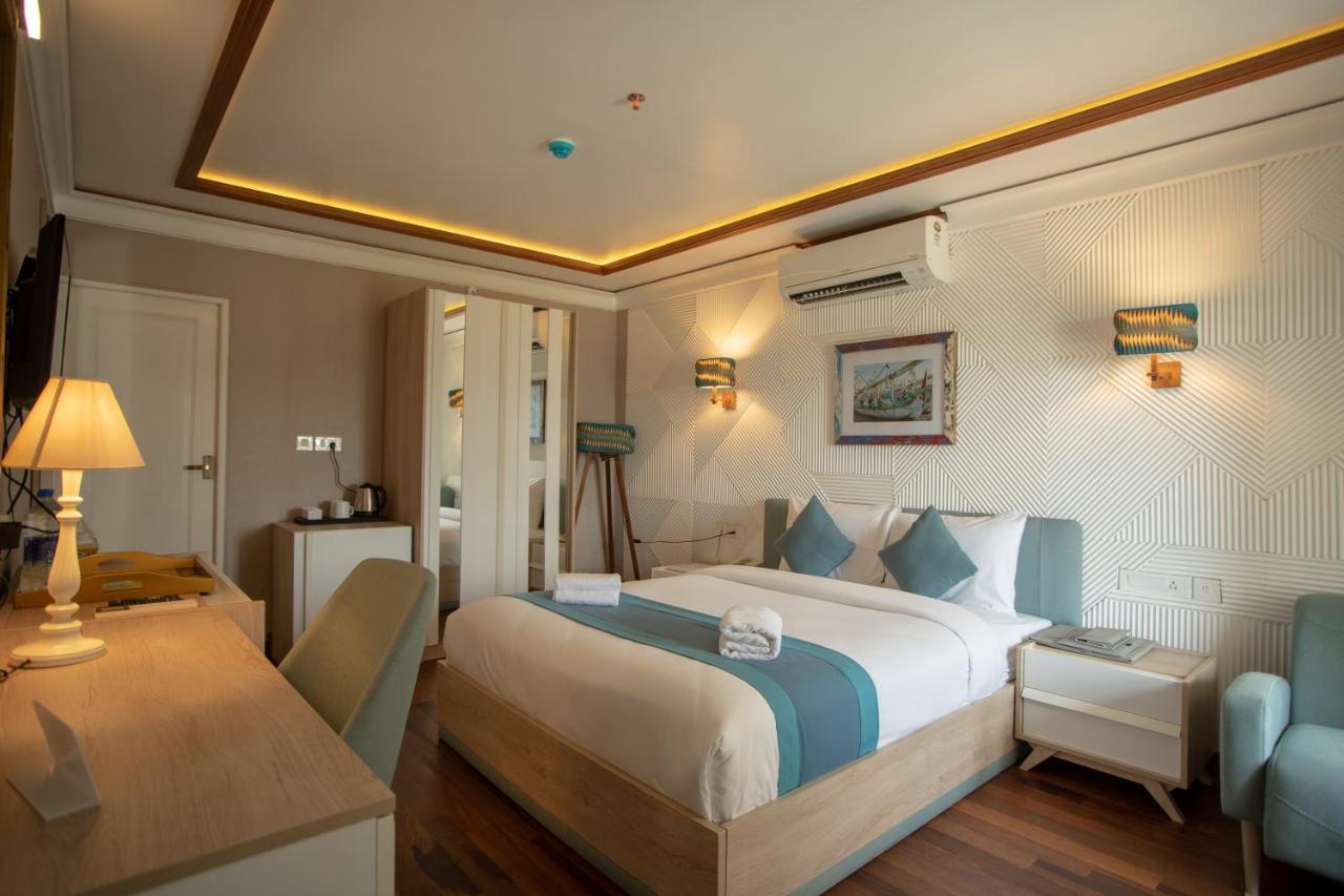 State Beach Resort And Spa Каннур Экстерьер фото