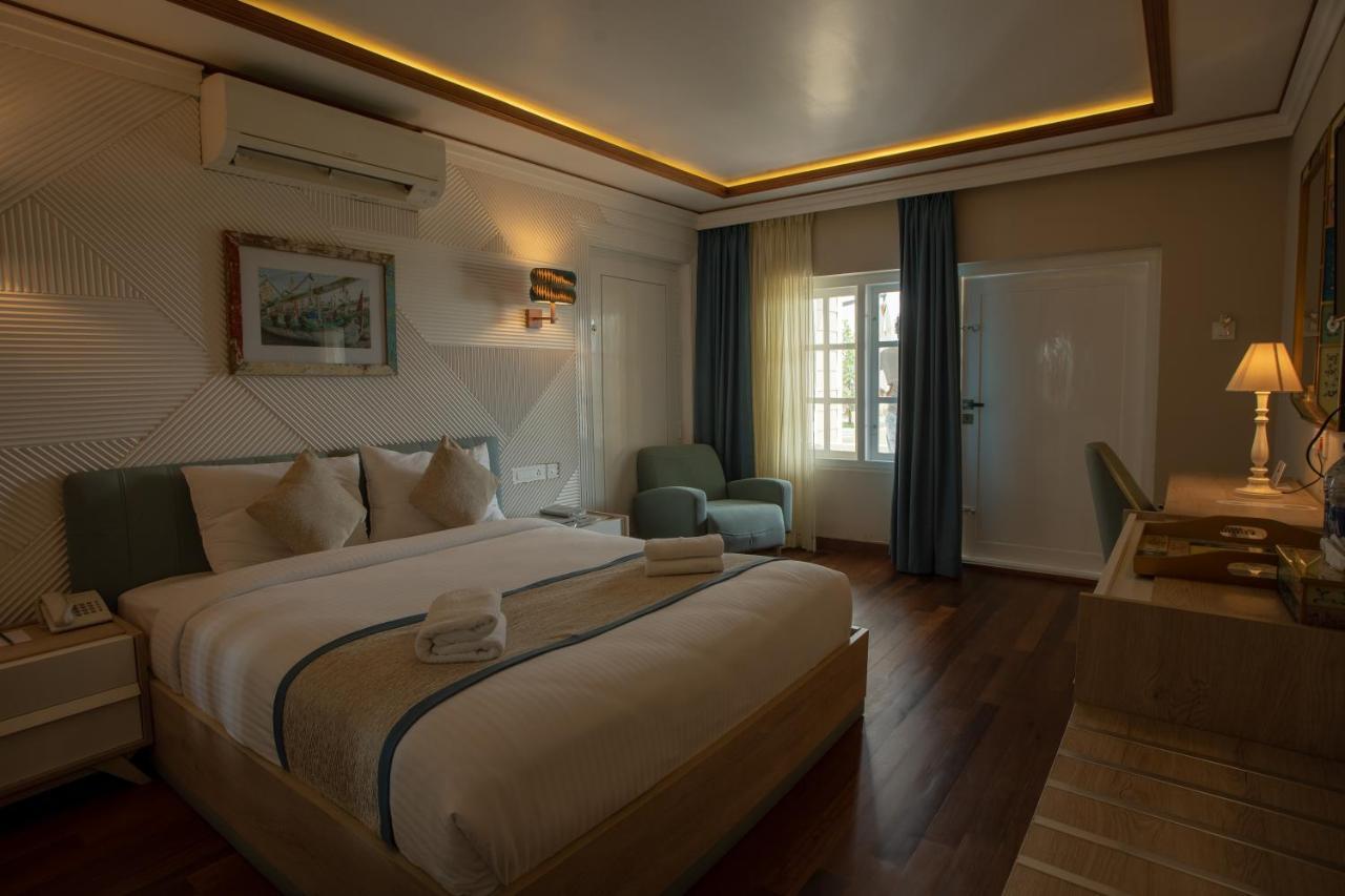 State Beach Resort And Spa Каннур Экстерьер фото