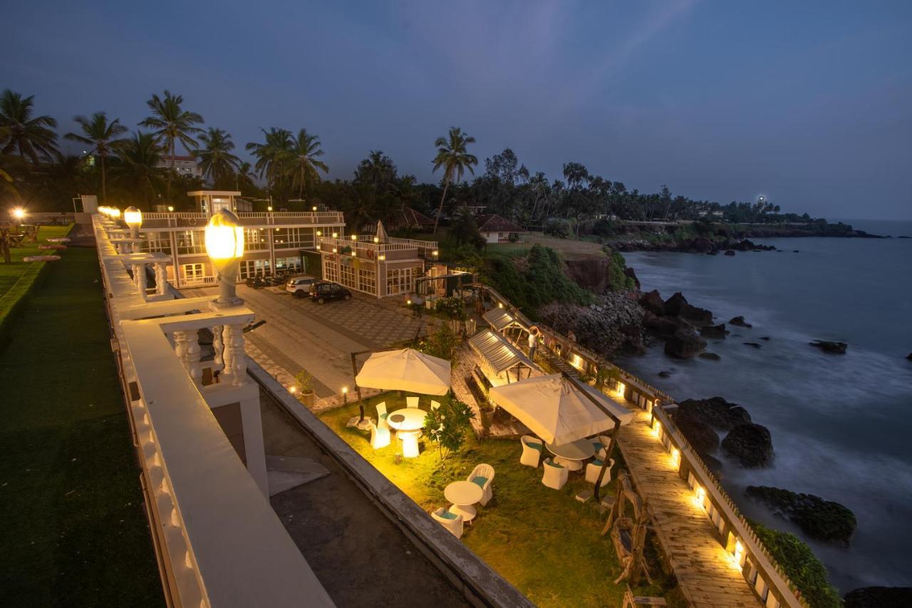 State Beach Resort And Spa Каннур Экстерьер фото