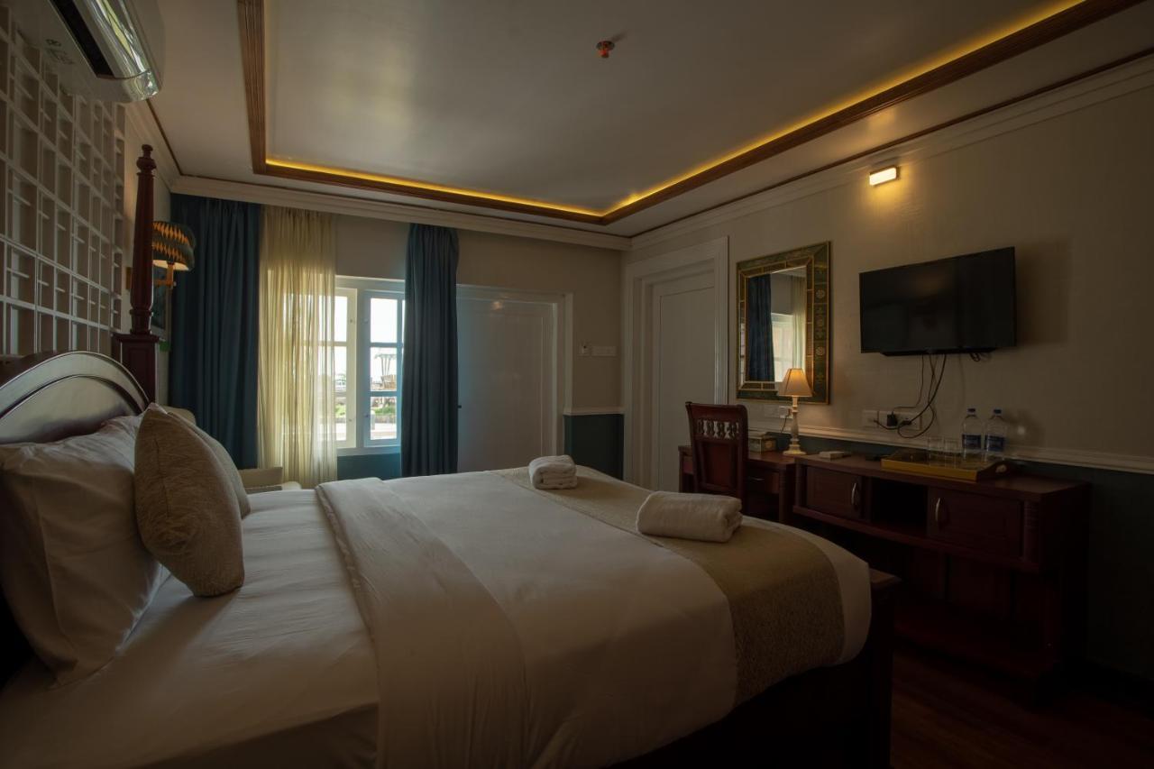 State Beach Resort And Spa Каннур Экстерьер фото