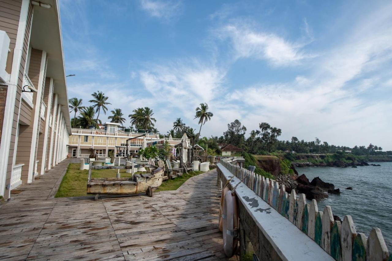 State Beach Resort And Spa Каннур Экстерьер фото